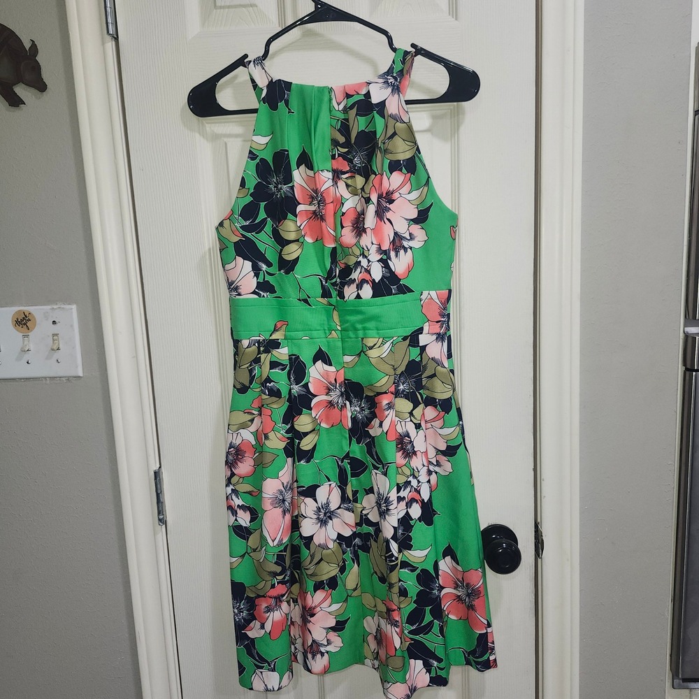 Cb established 1962 Green Floral Halter Fit and Flare Dress with Pockets Size 4 - Picture 6 of 12